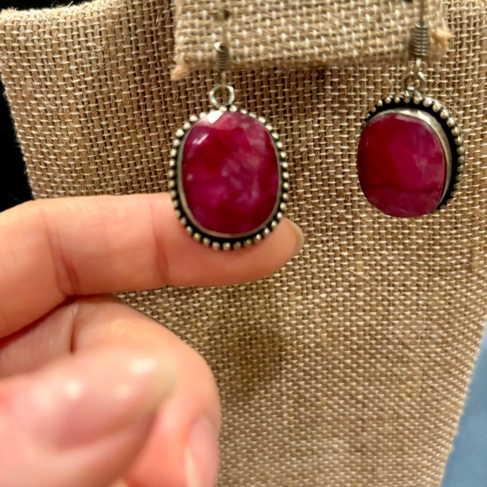 Vintage Boho Facet Ruby SS925 Earrings - Picture 3 of 3